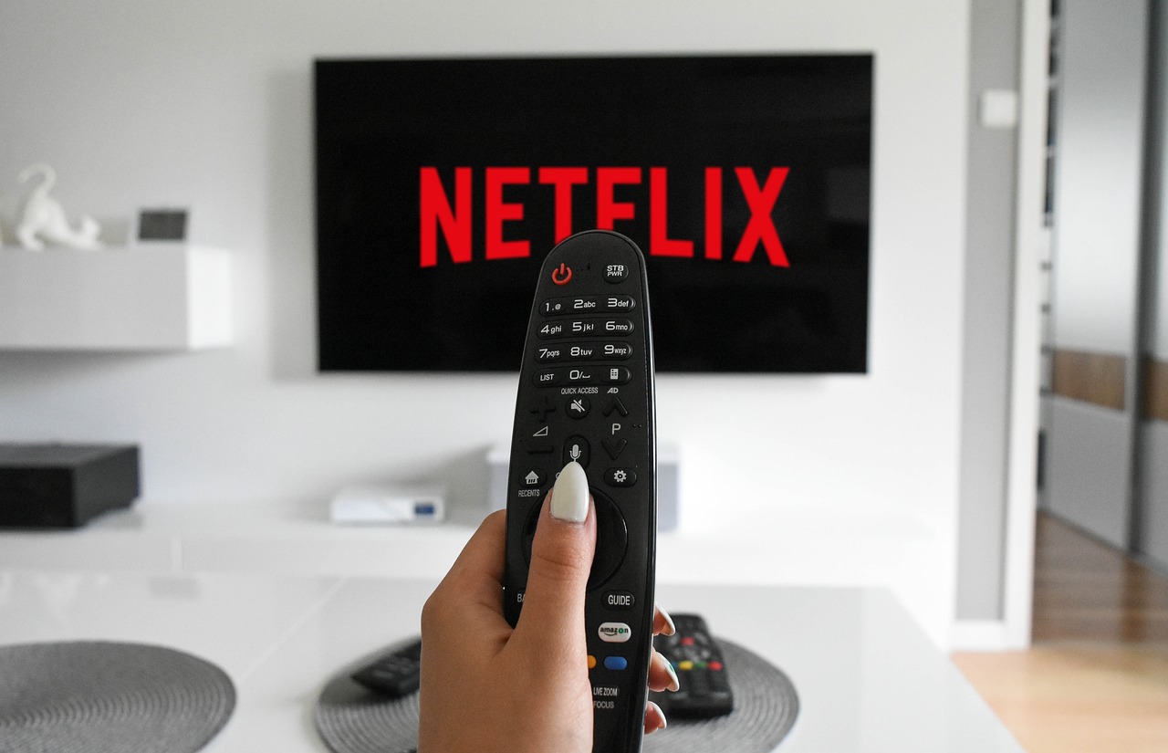 Netflix übertrifft Erwartungen – Analysten optimistisch, Aktienkurs steigt